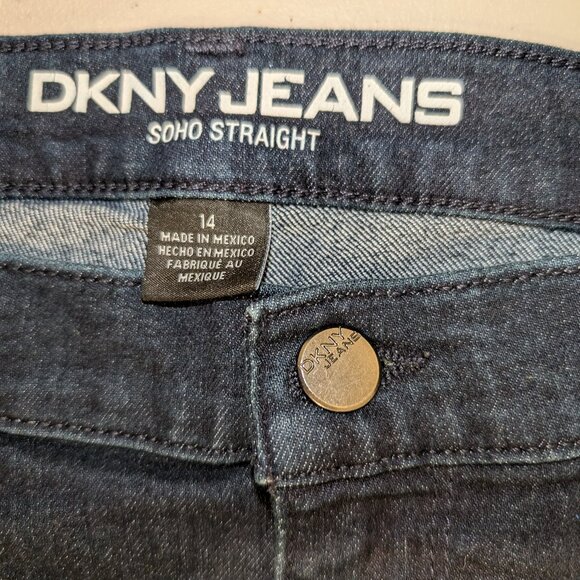 DKNY Soho Straight Jeans - New - Picture 1 of 3